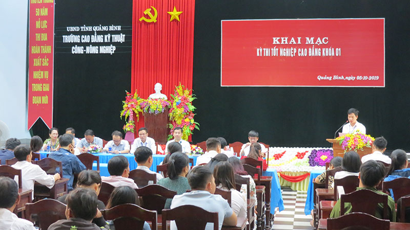 LỄ KHAI MẠC KỲ THI TỐT NGHIỆP CAO ĐẲNG KHÓA 01