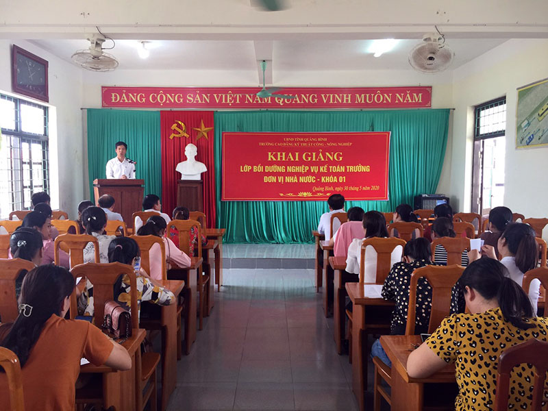 Khai giảng khóa bồi dưỡng Kế toán trưởng đơn vị kế toán nhà nước và Kế toán trưởng doanh nghiệp khóa 1