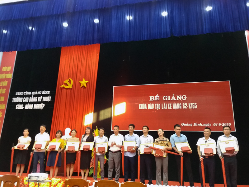 Lễ Bế giảng khóa đào tạo lái xe hạng B2K155