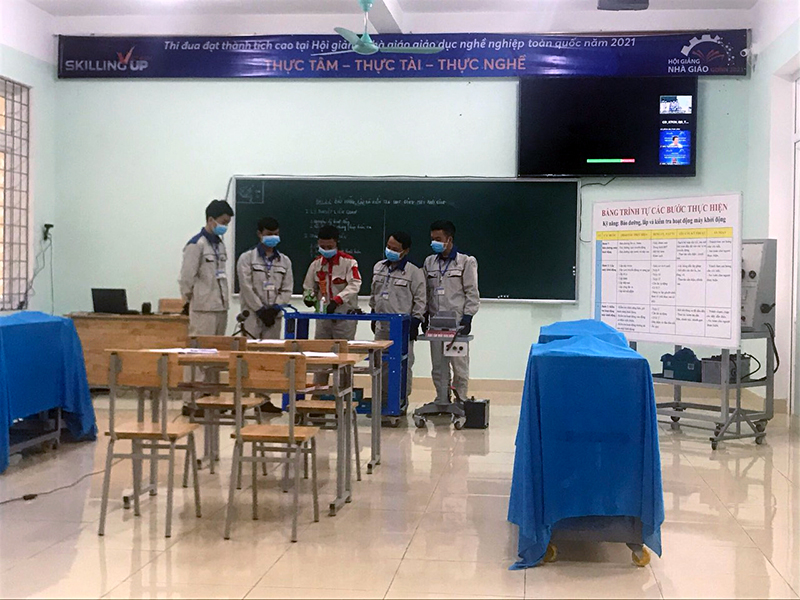 Trường Cao đẳng Kỹ thuật Công - Nông nghiệp Quảng Bình tham dự Hội giảng Nhà giáo giáo dục nghề nghiệp toàn quốc năm 2021