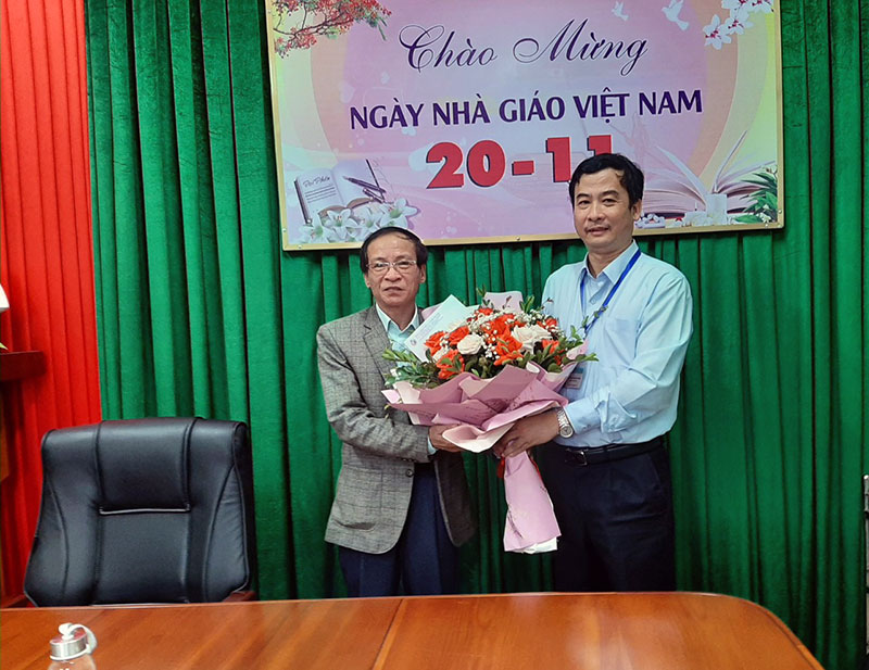 GẶP MẶT, CHIA TAY GIÁO VIÊN VỀ NGHỈ HƯU