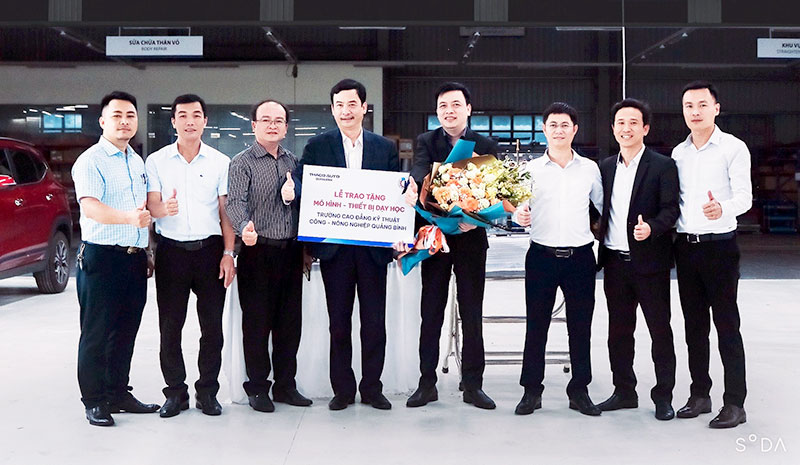 LỄ TRAO TẶNG MÔ HÌNH - THIẾT BỊ DẠY HỌC GIỮA CÔNG TY TNHH MTV TRƯỜNG HẢI QUẢNG BÌNH VÀ TRƯỜNG CAO ĐẲNG KỸ THUẬT CÔNG - NÔNG NGHIỆP QUẢNG BÌNH