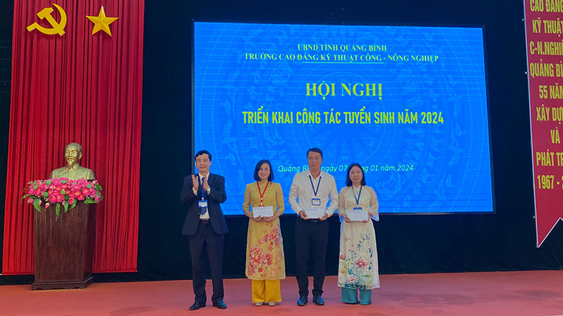 Hội nghị triển khai công tác tuyển sinh năm 2024