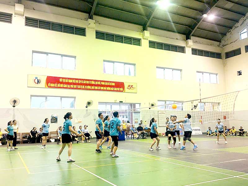 Tổ chức thành công giải bóng chuyền hơi nam nữ chào mừng kỷ niệm 51 năm Ngày Giải phóng miền Nam (30/4/1975 - 30/4/2026), 140 năm Ngày Quốc tế Lao động (1/5/1886 - 1/5/2026)